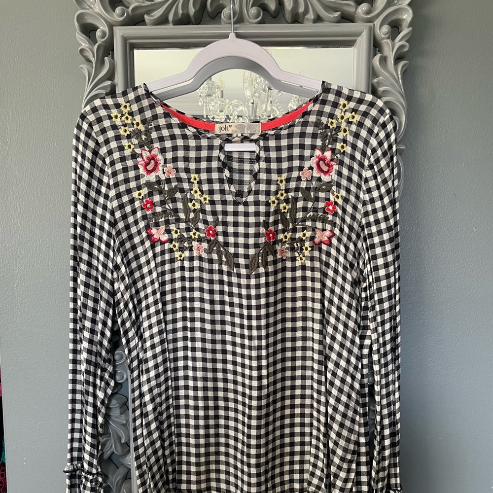 Jolt Black and White Gingham Blouse with Floral Embroidery